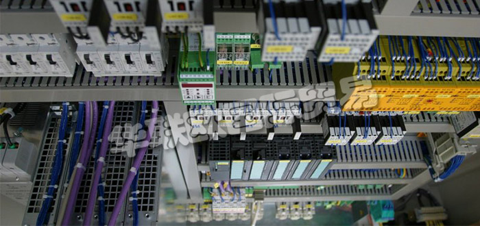 德國JAGER ELEKTROTECHNIK公司主要供應(yīng)：德國JAGER ELEKTROTECHNIK開關(guān)柜,JAGER ELEKTROTECHNIK電源，控制柜，低壓開關(guān)柜，磁鐵電源，高壓電源等產(chǎn)品。